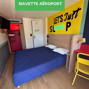 Premiere Classe Marseille Aéroport Vitrolles (Bouches-du-Rhone)